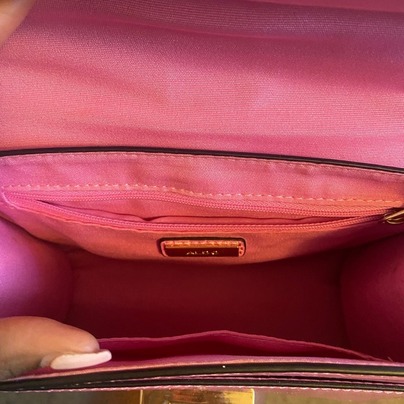 ALDO - Picture 3 of 3